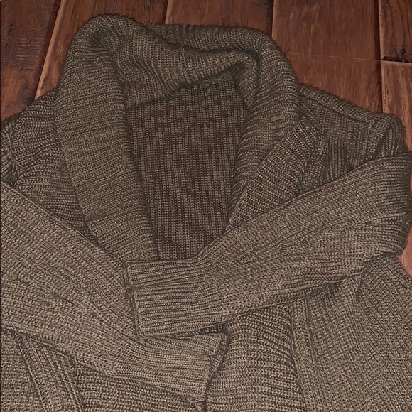 Olive green/ brown ish oversized sweater - Picture 3 of 3